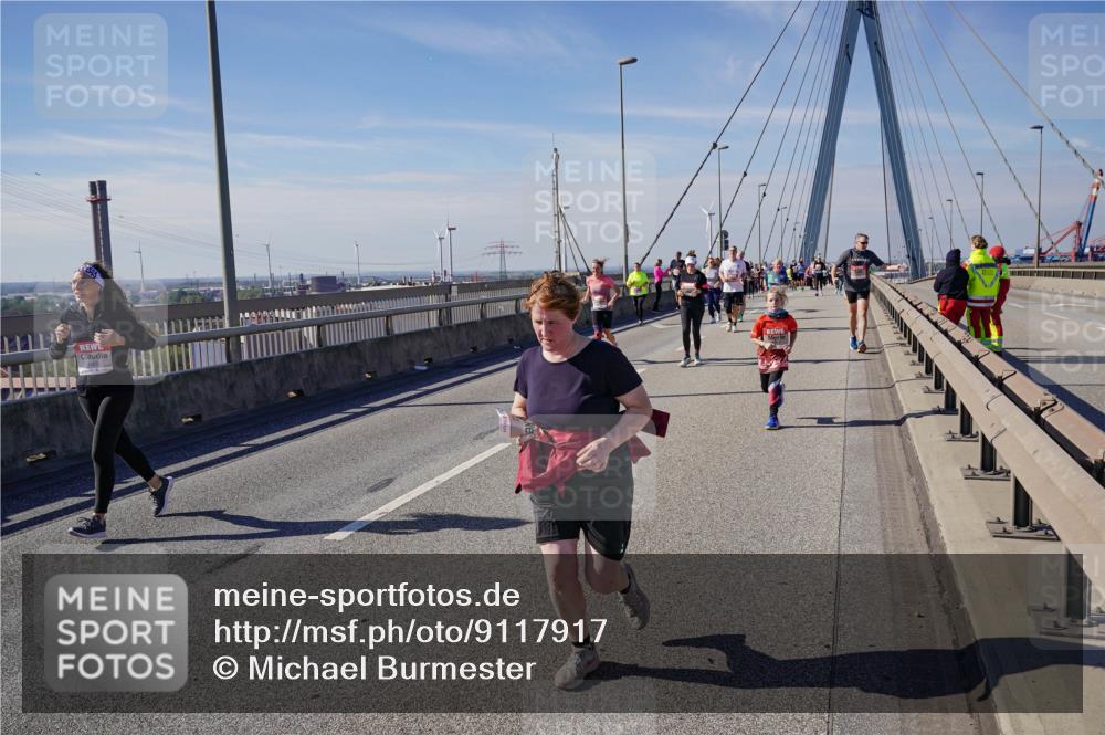 03.10.2025 - Köhlbrandbrückenlauf Michael Burmester http://msf.ph/oto/9117917 03.10.2025 12:59:19 Position 2  meine-sportfotos.de