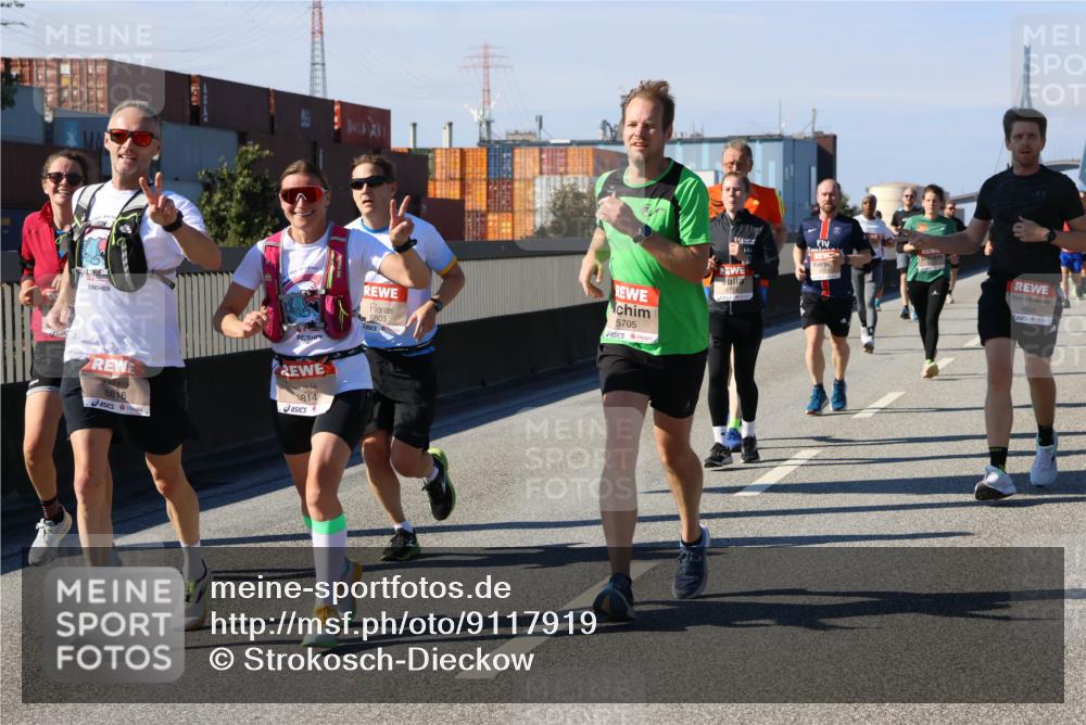 03.10.2025 - Köhlbrandbrückenlauf Strokosch-Dieckow http://msf.ph/oto/9117919 03.10.2025 12:53:44 Position 3 6805, 5705, 4718, 6816, 814, 4505 meine-sportfotos.de
