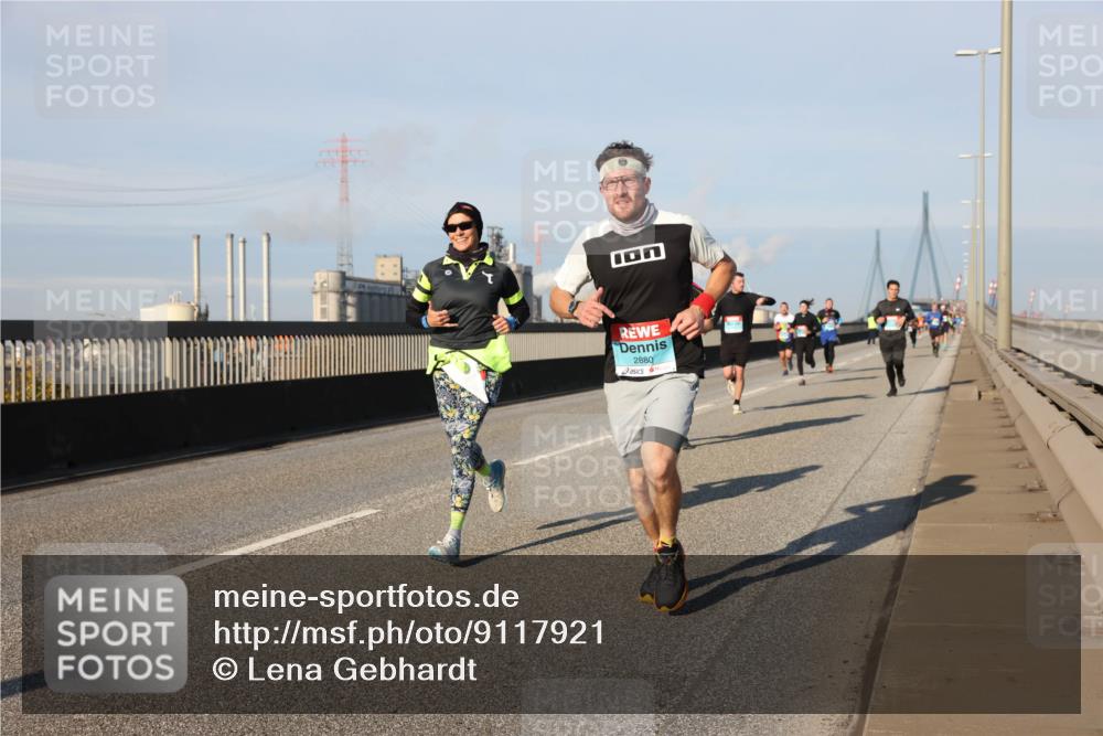 03.10.2025 - Köhlbrandbrückenlauf Lena Gebhardt http://msf.ph/oto/9117921 03.10.2025 09:44:34 Position 2 2880 meine-sportfotos.de