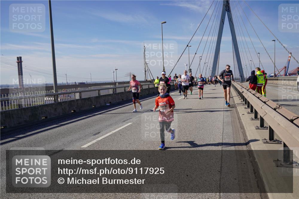 03.10.2025 - Köhlbrandbrückenlauf Michael Burmester http://msf.ph/oto/9117925 03.10.2025 12:59:20 Position 2  meine-sportfotos.de