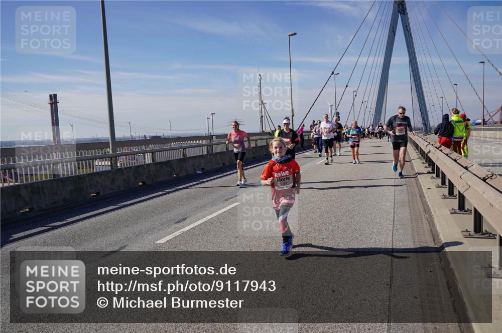 03.10.2025 - Köhlbrandbrückenlauf Michael Burmester http://msf.ph/oto/9117943 03.10.2025 12:59:21 Position 2 5757 meine-sportfotos.de