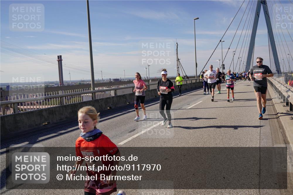 03.10.2025 - Köhlbrandbrückenlauf Michael Burmester http://msf.ph/oto/9117970 03.10.2025 12:59:22 Position 2 5757 meine-sportfotos.de