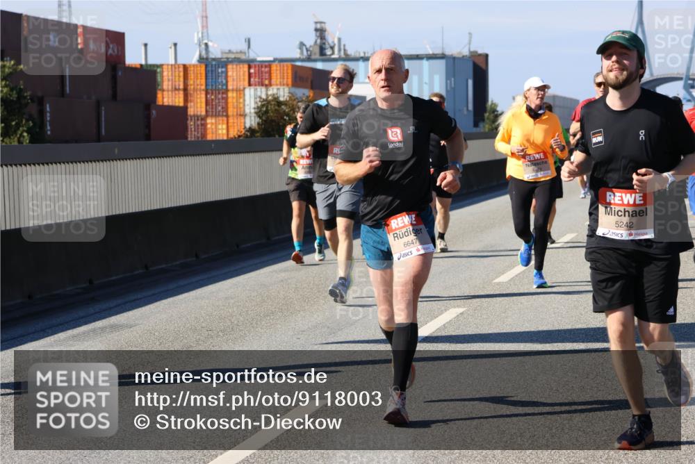 03.10.2025 - Köhlbrandbrückenlauf Strokosch-Dieckow http://msf.ph/oto/9118003 03.10.2025 12:53:51 Position 3 6647, 5242 meine-sportfotos.de
