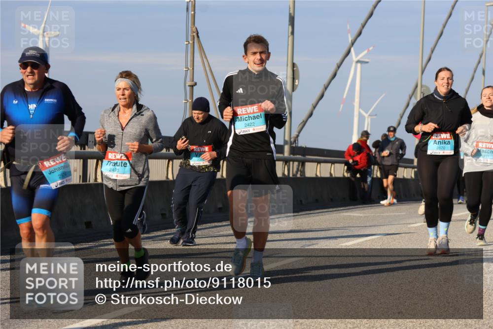 03.10.2025 - Köhlbrandbrückenlauf Strokosch-Dieckow http://msf.ph/oto/9118015 03.10.2025 09:51:57 Position 2 2974, 2423, 2422, 2670, 1831 meine-sportfotos.de