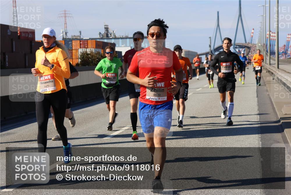 03.10.2025 - Köhlbrandbrückenlauf Strokosch-Dieckow http://msf.ph/oto/9118016 03.10.2025 12:53:55 Position 3 4479, 4639 meine-sportfotos.de