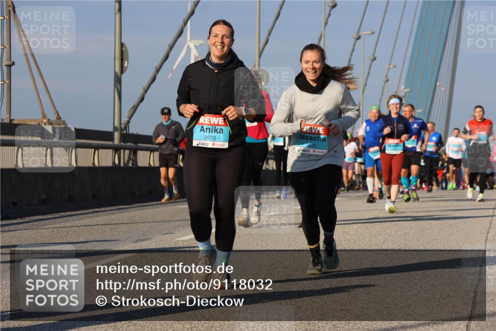 03.10.2025 - Köhlbrandbrückenlauf Strokosch-Dieckow http://msf.ph/oto/9118032 03.10.2025 09:51:58 Position 2 2670, 1831 meine-sportfotos.de