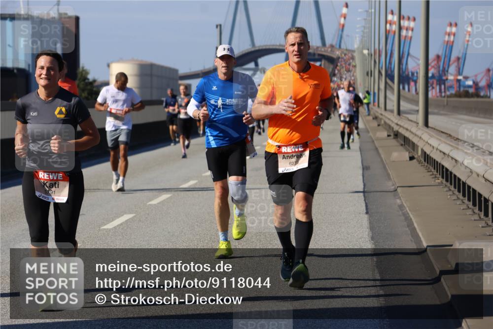 03.10.2025 - Köhlbrandbrückenlauf Strokosch-Dieckow http://msf.ph/oto/9118044 03.10.2025 12:54:02 Position 3 791, 6274 meine-sportfotos.de