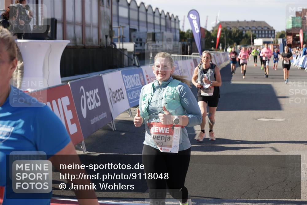 03.10.2025 - Köhlbrandbrückenlauf Jannik Wohlers http://msf.ph/oto/9118048 03.10.2025 13:34:12 Ziel 4438, 4674, 5593, 6095, 6421, 6574 meine-sportfotos.de