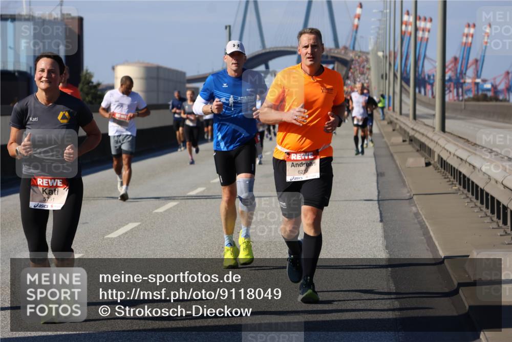 03.10.2025 - Köhlbrandbrückenlauf Strokosch-Dieckow http://msf.ph/oto/9118049 03.10.2025 12:54:03 Position 3 5791, 6274 meine-sportfotos.de