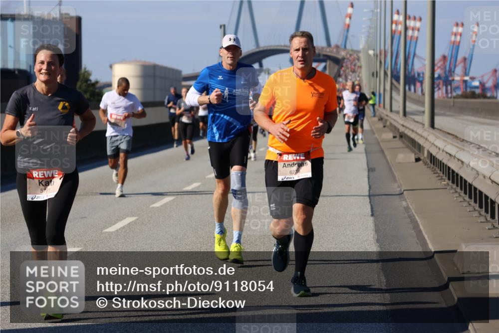 03.10.2025 - Köhlbrandbrückenlauf Strokosch-Dieckow http://msf.ph/oto/9118054 03.10.2025 12:54:03 Position 3 5791, 6274 meine-sportfotos.de