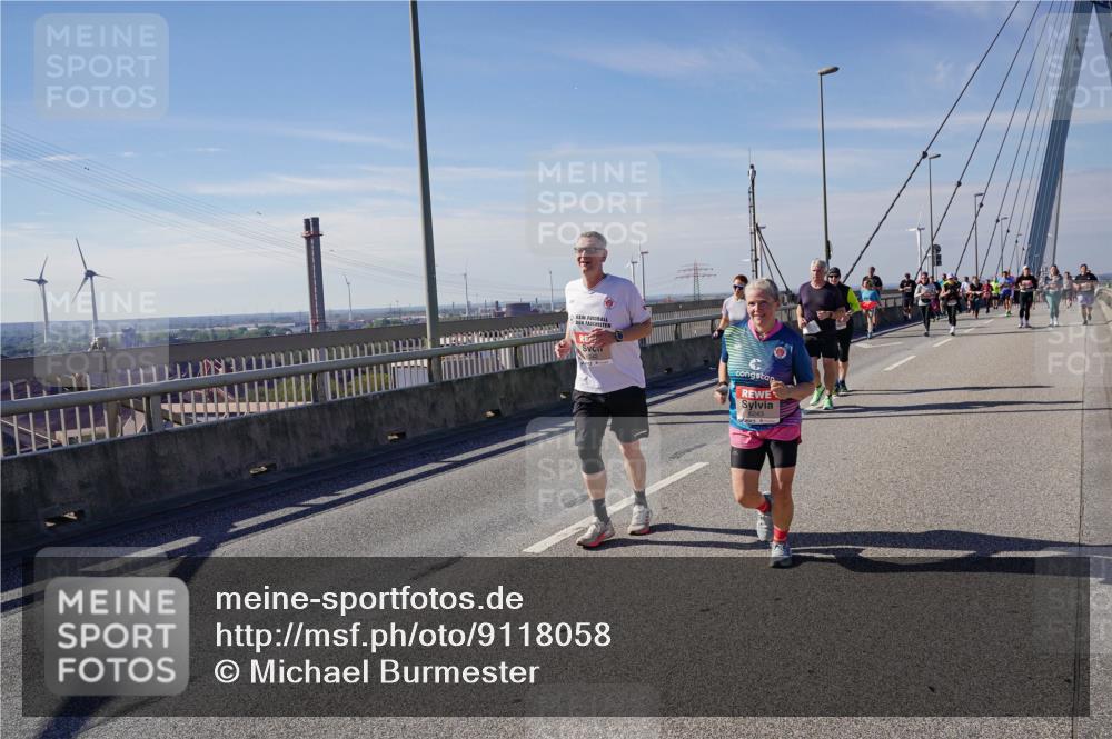 03.10.2025 - Köhlbrandbrückenlauf Michael Burmester http://msf.ph/oto/9118058 03.10.2025 12:59:25 Position 2 6243 meine-sportfotos.de