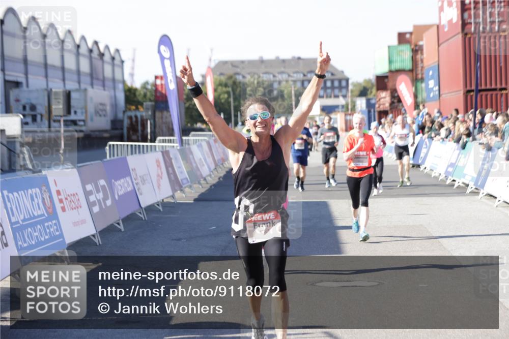 03.10.2025 - Köhlbrandbrückenlauf Jannik Wohlers http://msf.ph/oto/9118072 03.10.2025 13:03:23 Ziel 4085, 4208, 4225, 4268, 4283, 4300, 4454, 4856, 5048, 5063, 6207, 6279, 6612, 6632, 6722, 6784 meine-sportfotos.de