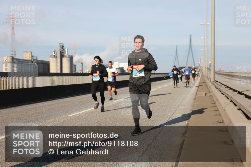 03.10.2025 - Köhlbrandbrückenlauf Lena Gebhardt http://msf.ph/oto/9118108 03.10.2025 09:44:38 Position 2 3775 meine-sportfotos.de