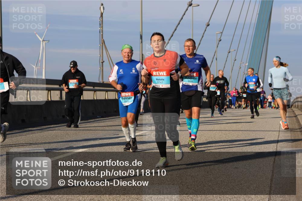 03.10.2025 - Köhlbrandbrückenlauf Strokosch-Dieckow http://msf.ph/oto/9118110 03.10.2025 09:52:08 Position 2 3505, 3747, 3506 meine-sportfotos.de