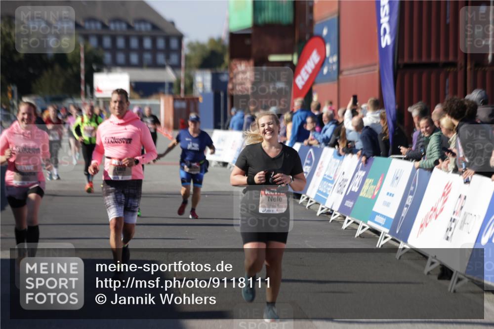 03.10.2025 - Köhlbrandbrückenlauf Jannik Wohlers http://msf.ph/oto/9118111 03.10.2025 13:34:15 Ziel 4438, 4674, 5207, 5221, 5593, 6095, 6574 meine-sportfotos.de