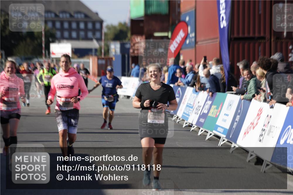 03.10.2025 - Köhlbrandbrückenlauf Jannik Wohlers http://msf.ph/oto/9118118 03.10.2025 13:34:15 Ziel 4438, 4674, 5207, 5221, 5593, 6095, 6574 meine-sportfotos.de