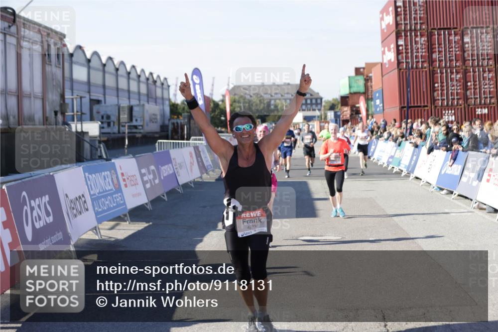 03.10.2025 - Köhlbrandbrückenlauf Jannik Wohlers http://msf.ph/oto/9118131 03.10.2025 13:03:23 Ziel 4085, 4208, 4225, 4268, 4283, 4300, 4454, 4856, 5048, 5063, 6207, 6279, 6612, 6632, 6722, 6784 meine-sportfotos.de