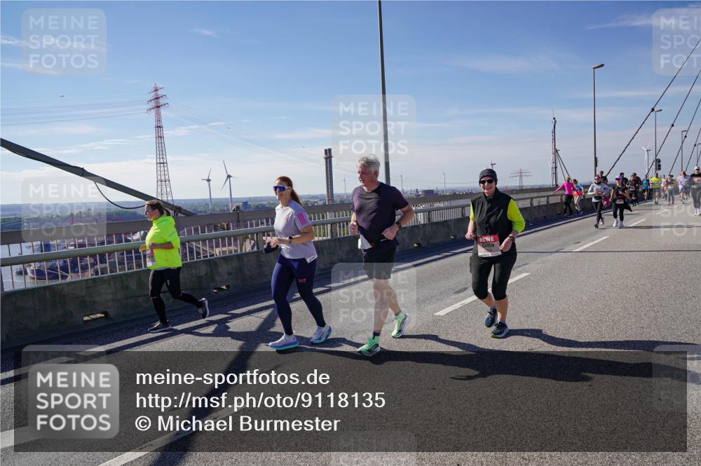 03.10.2025 - Köhlbrandbrückenlauf Michael Burmester http://msf.ph/oto/9118135 03.10.2025 12:59:29 Position 2  meine-sportfotos.de