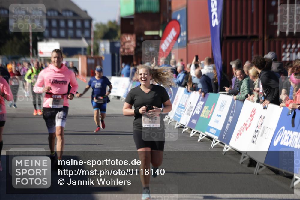 03.10.2025 - Köhlbrandbrückenlauf Jannik Wohlers http://msf.ph/oto/9118140 03.10.2025 13:34:15 Ziel 4438, 4674, 5207, 5221, 5593, 6095, 6574 meine-sportfotos.de