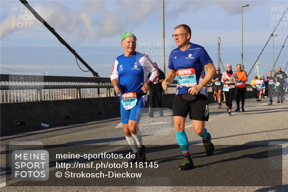 03.10.2025 - Köhlbrandbrückenlauf Strokosch-Dieckow http://msf.ph/oto/9118145 03.10.2025 09:52:10 Position 2 3506, 3505 meine-sportfotos.de
