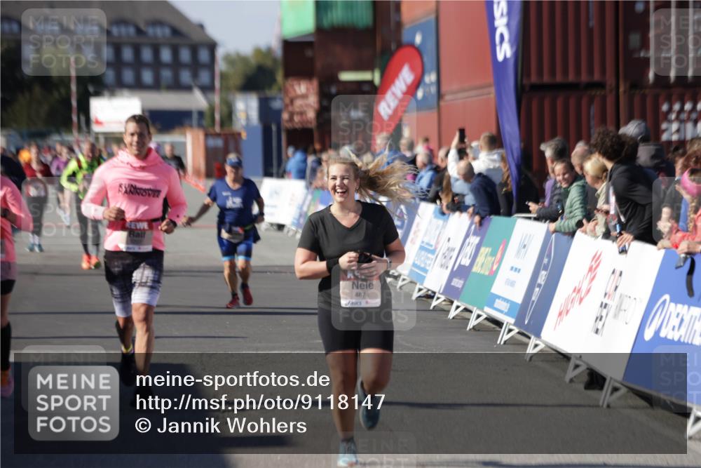 03.10.2025 - Köhlbrandbrückenlauf Jannik Wohlers http://msf.ph/oto/9118147 03.10.2025 13:34:15 Ziel 4438, 4674, 5207, 5221, 5593, 6095, 6574 meine-sportfotos.de