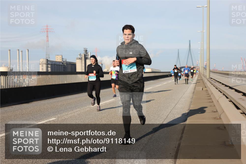 03.10.2025 - Köhlbrandbrückenlauf Lena Gebhardt http://msf.ph/oto/9118149 03.10.2025 09:44:39 Position 2 3775 meine-sportfotos.de