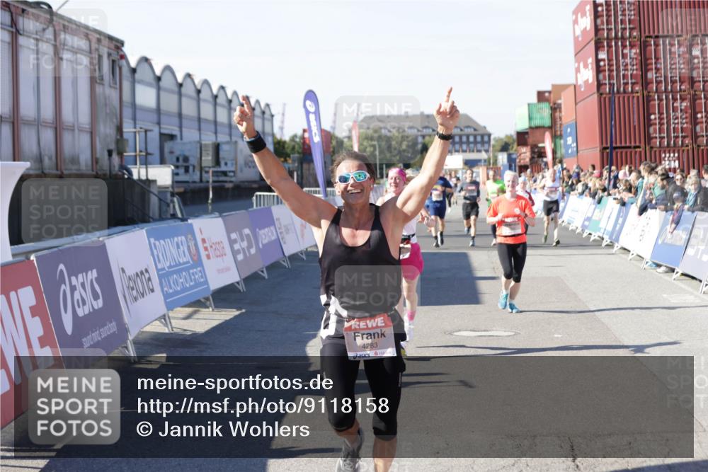 03.10.2025 - Köhlbrandbrückenlauf Jannik Wohlers http://msf.ph/oto/9118158 03.10.2025 13:03:24 Ziel 4208, 4225, 4252, 4268, 4283, 4300, 4454, 4856, 5048, 5063, 6194, 6207, 6279, 6612, 6632 meine-sportfotos.de