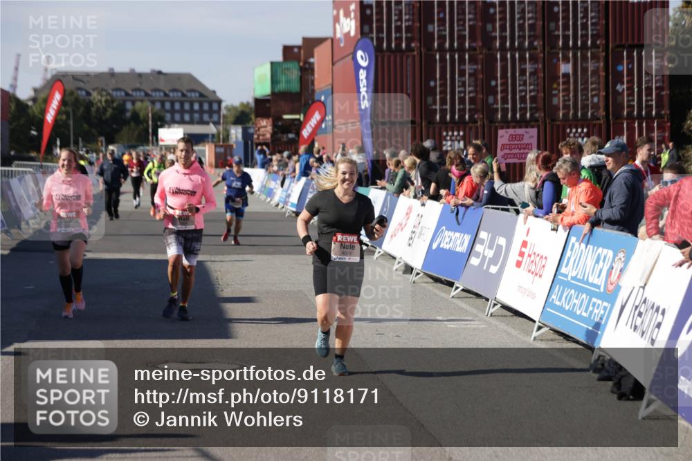 03.10.2025 - Köhlbrandbrückenlauf Jannik Wohlers http://msf.ph/oto/9118171 03.10.2025 13:34:16 Ziel 4438, 4674, 5207, 5221, 5593, 6095, 6574 meine-sportfotos.de