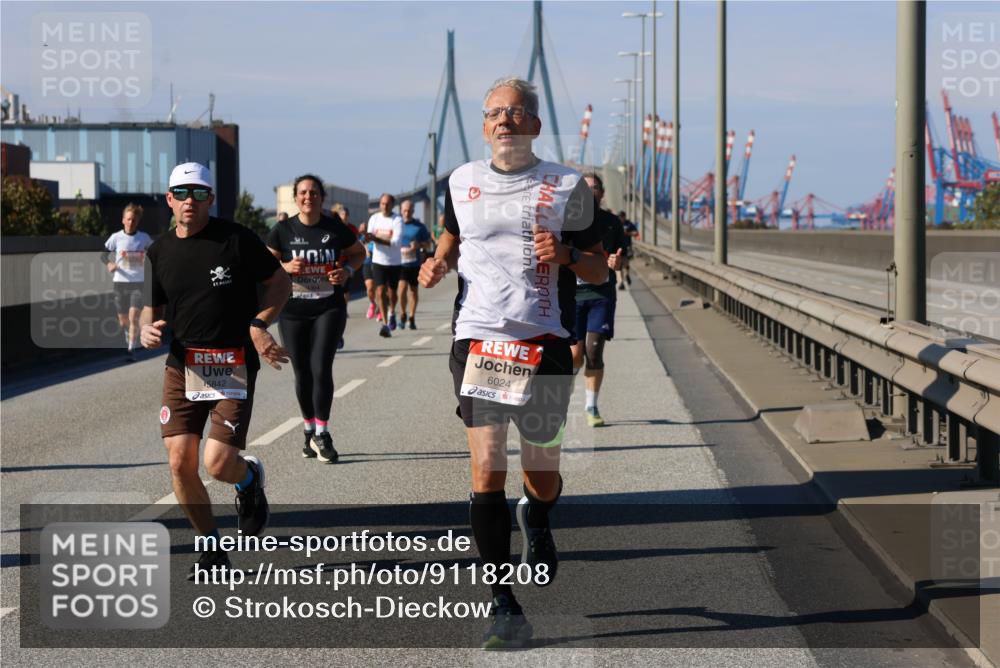 03.10.2025 - Köhlbrandbrückenlauf Strokosch-Dieckow http://msf.ph/oto/9118208 03.10.2025 12:54:21 Position 3 5842, 6024 meine-sportfotos.de