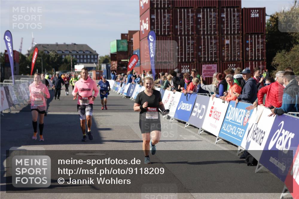 03.10.2025 - Köhlbrandbrückenlauf Jannik Wohlers http://msf.ph/oto/9118209 03.10.2025 13:34:17 Ziel 4674, 5207, 5221, 5593, 6095, 6574 meine-sportfotos.de