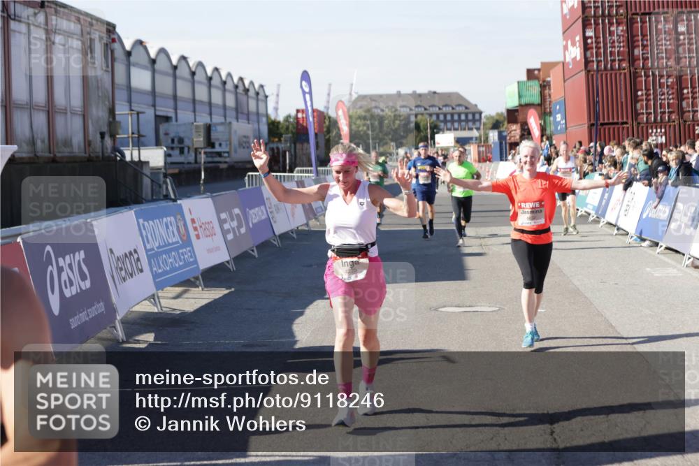 03.10.2025 - Köhlbrandbrückenlauf Jannik Wohlers http://msf.ph/oto/9118246 03.10.2025 13:03:25 Ziel 4208, 4225, 4252, 4268, 4283, 4300, 4454, 4856, 5048, 5063, 6194, 6207, 6279, 6612, 6632 meine-sportfotos.de