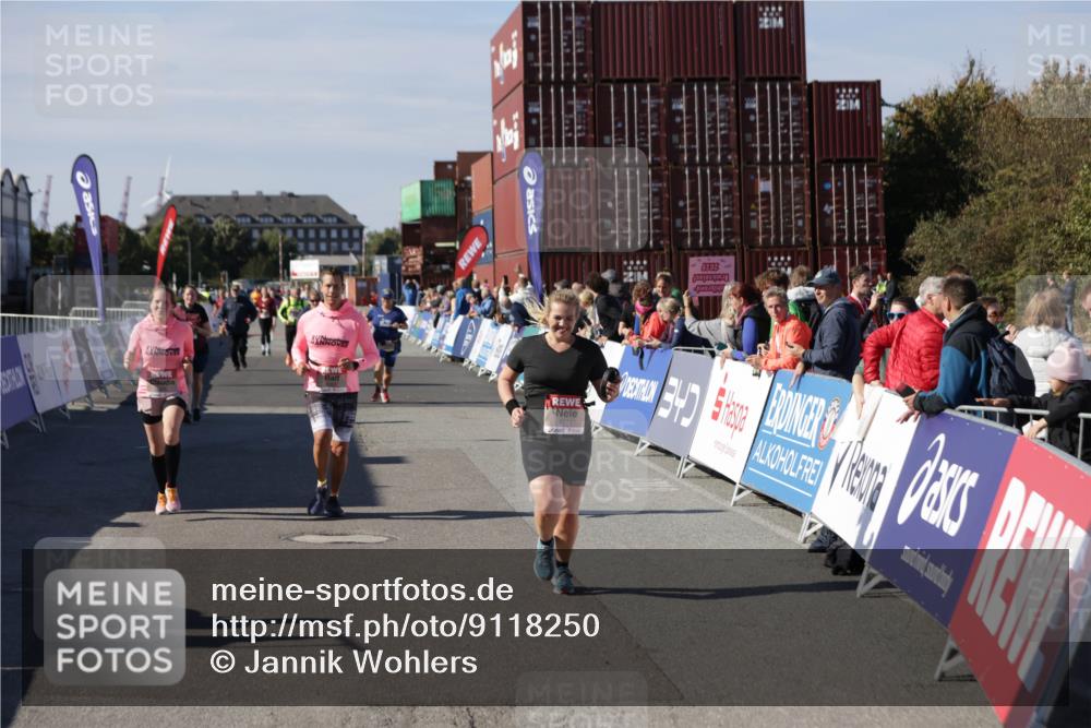 03.10.2025 - Köhlbrandbrückenlauf Jannik Wohlers http://msf.ph/oto/9118250 03.10.2025 13:34:17 Ziel 4674, 5207, 5221, 5593, 6095, 6574 meine-sportfotos.de