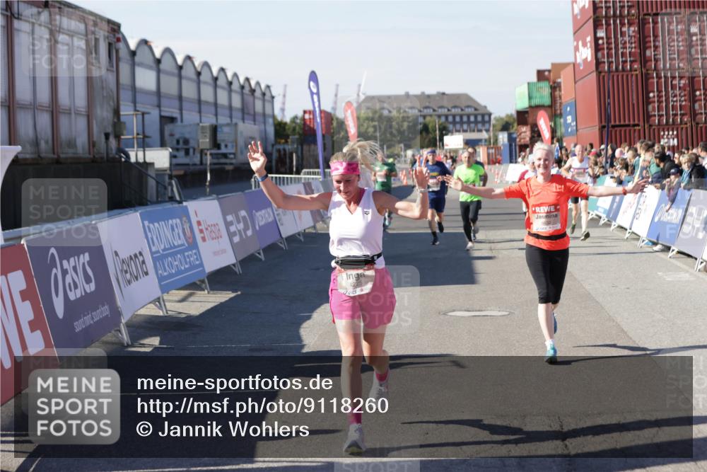 03.10.2025 - Köhlbrandbrückenlauf Jannik Wohlers http://msf.ph/oto/9118260 03.10.2025 13:03:25 Ziel 4208, 4225, 4252, 4268, 4283, 4300, 4454, 4856, 5048, 5063, 6194, 6207, 6279, 6612, 6632 meine-sportfotos.de