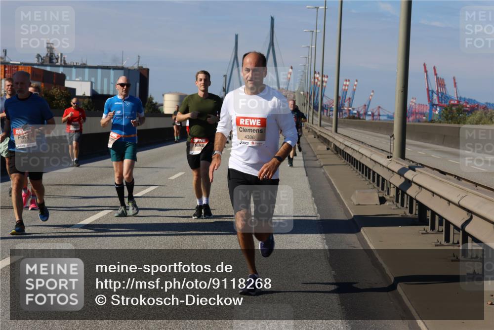 03.10.2025 - Köhlbrandbrückenlauf Strokosch-Dieckow http://msf.ph/oto/9118268 03.10.2025 12:54:32 Position 3 4412, 4386 meine-sportfotos.de