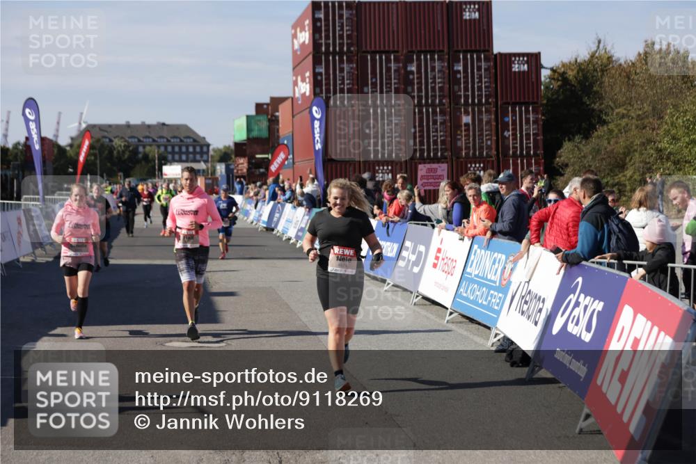 03.10.2025 - Köhlbrandbrückenlauf Jannik Wohlers http://msf.ph/oto/9118269 03.10.2025 13:34:17 Ziel 4674, 5207, 5221, 5593, 6095, 6574 meine-sportfotos.de