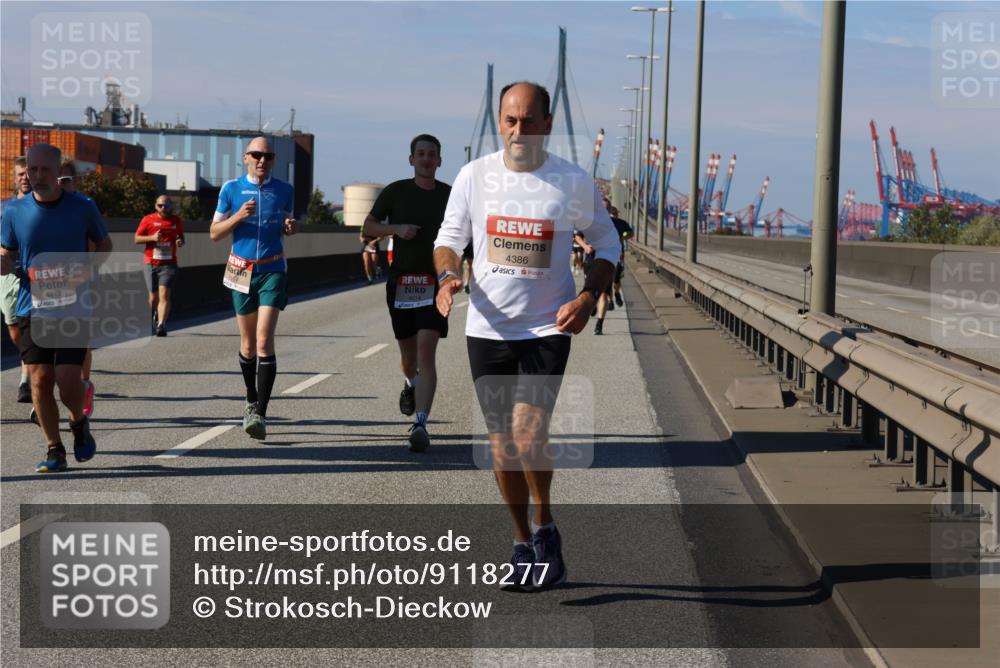 03.10.2025 - Köhlbrandbrückenlauf Strokosch-Dieckow http://msf.ph/oto/9118277 03.10.2025 12:54:32 Position 3 4412, 4386 meine-sportfotos.de