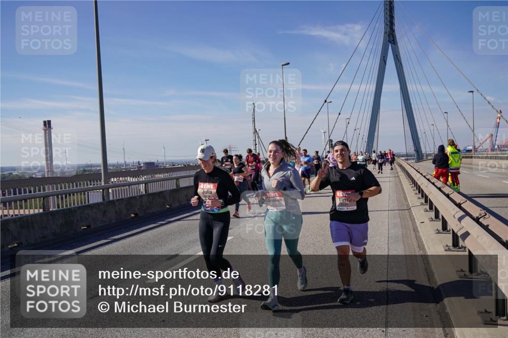 03.10.2025 - Köhlbrandbrückenlauf Michael Burmester http://msf.ph/oto/9118281 03.10.2025 12:59:36 Position 2 4141 meine-sportfotos.de