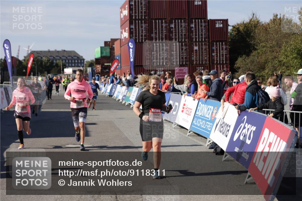 03.10.2025 - Köhlbrandbrückenlauf Jannik Wohlers http://msf.ph/oto/9118311 03.10.2025 13:34:18 Ziel 4674, 5207, 5221, 5437, 5593, 5693, 5695, 6095, 6574 meine-sportfotos.de