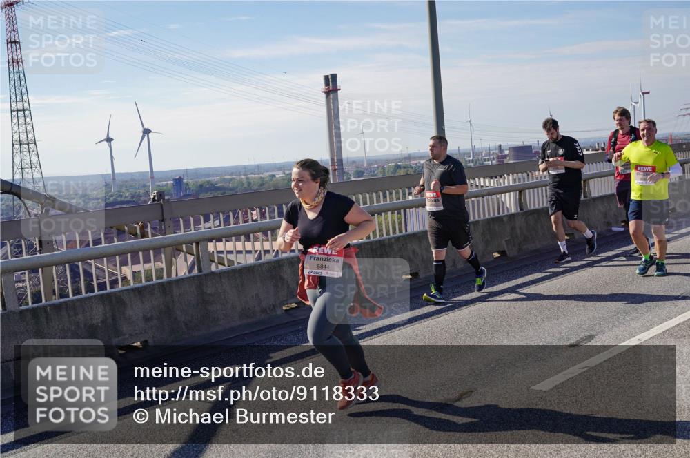 03.10.2025 - Köhlbrandbrückenlauf Michael Burmester http://msf.ph/oto/9118333 03.10.2025 12:59:38 Position 2 5844 meine-sportfotos.de