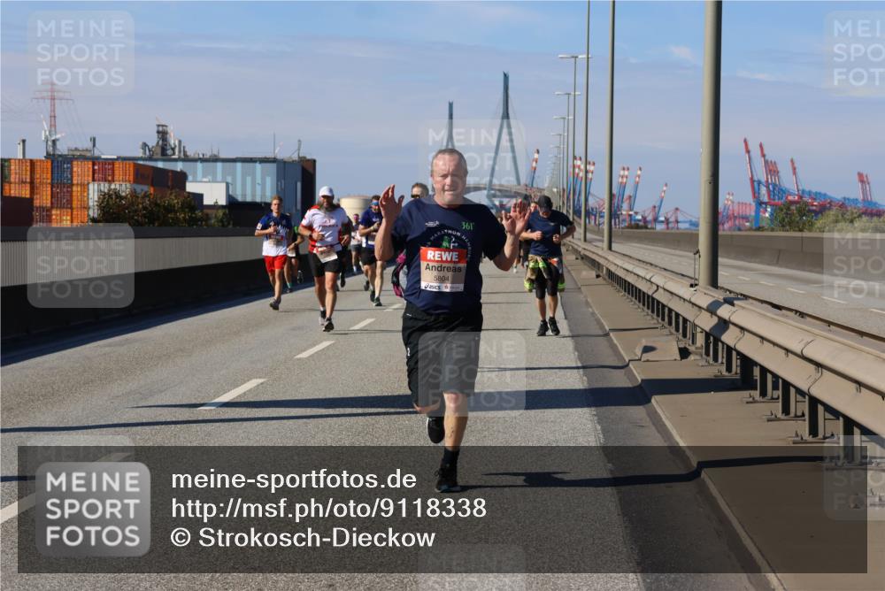 03.10.2025 - Köhlbrandbrückenlauf Strokosch-Dieckow http://msf.ph/oto/9118338 03.10.2025 12:54:39 Position 3 361, 5804 meine-sportfotos.de