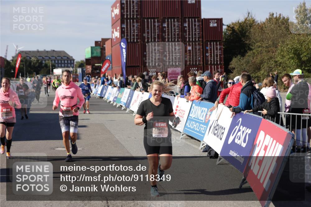 03.10.2025 - Köhlbrandbrückenlauf Jannik Wohlers http://msf.ph/oto/9118349 03.10.2025 13:34:18 Ziel 4674, 5207, 5221, 5437, 5593, 5693, 5695, 6095, 6574 meine-sportfotos.de