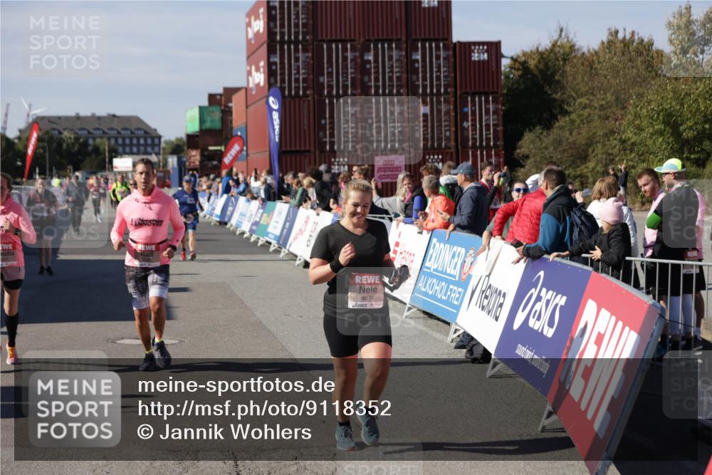 03.10.2025 - Köhlbrandbrückenlauf Jannik Wohlers http://msf.ph/oto/9118352 03.10.2025 13:34:18 Ziel 4674, 5207, 5221, 5437, 5593, 5693, 5695, 6095, 6574 meine-sportfotos.de