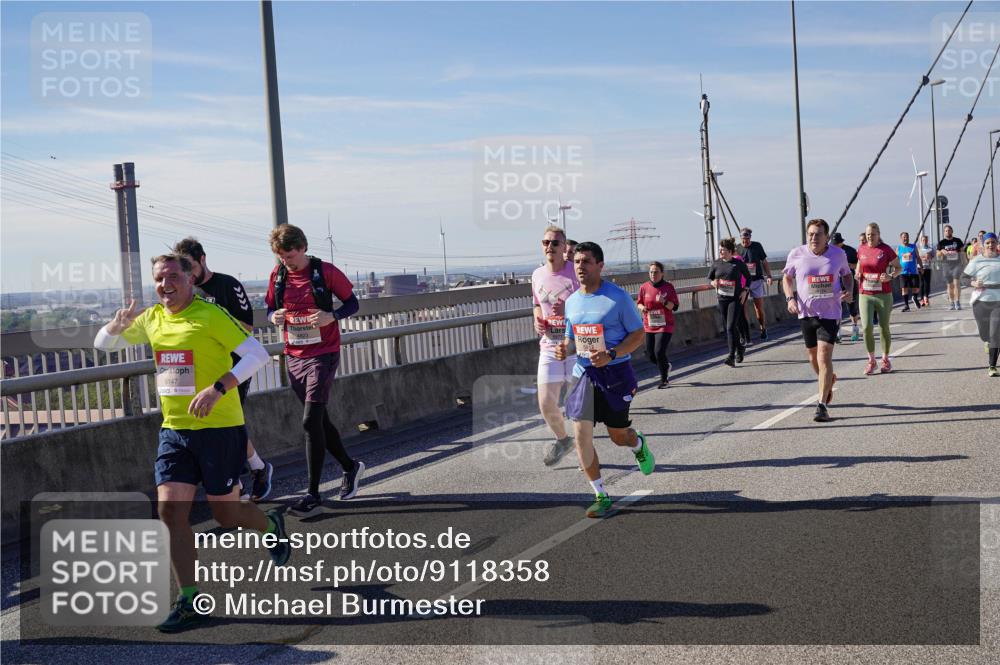 03.10.2025 - Köhlbrandbrückenlauf Michael Burmester http://msf.ph/oto/9118358 03.10.2025 12:59:40 Position 2 6147 meine-sportfotos.de