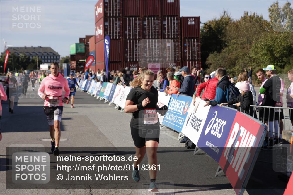 03.10.2025 - Köhlbrandbrückenlauf Jannik Wohlers http://msf.ph/oto/9118361 03.10.2025 13:34:18 Ziel 4674, 5207, 5221, 5437, 5593, 5693, 5695, 6095, 6574 meine-sportfotos.de