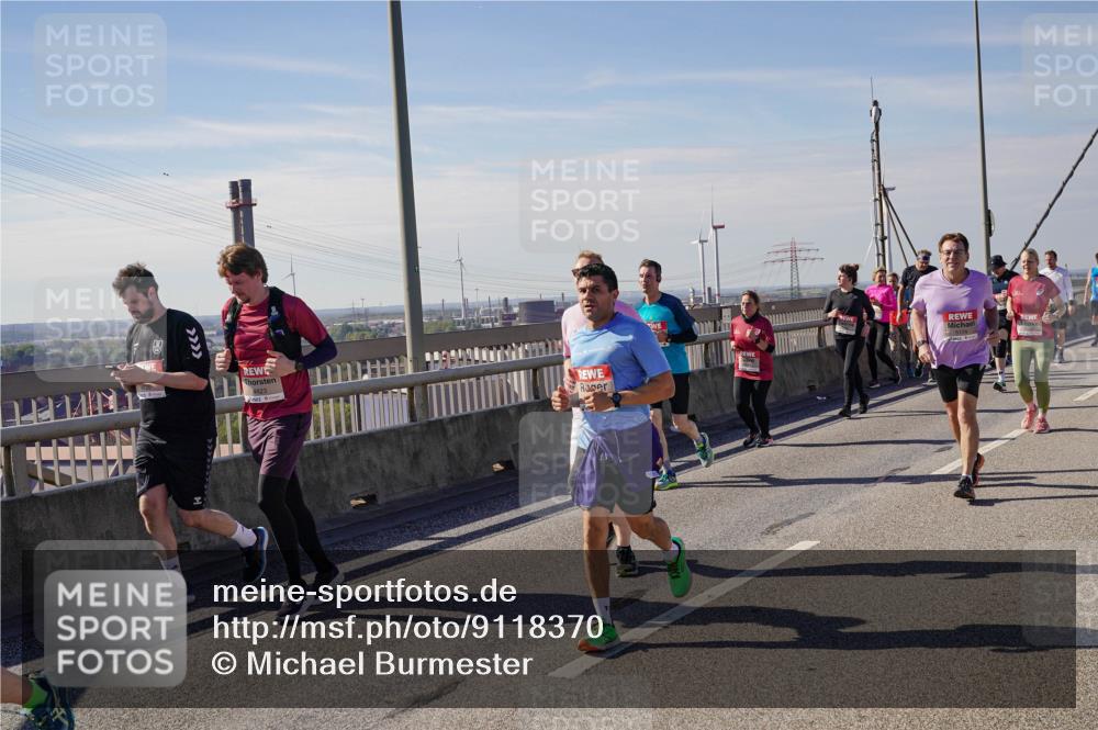 03.10.2025 - Köhlbrandbrückenlauf Michael Burmester http://msf.ph/oto/9118370 03.10.2025 12:59:40 Position 2 4823 meine-sportfotos.de