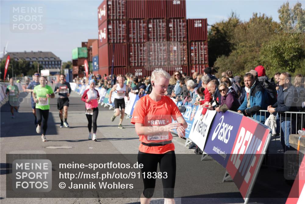 03.10.2025 - Köhlbrandbrückenlauf Jannik Wohlers http://msf.ph/oto/9118383 03.10.2025 13:03:27 Ziel 4208, 4214, 4225, 4252, 4268, 4283, 4300, 4454, 4507, 5063, 5707, 6194, 6207, 6612, 6632 meine-sportfotos.de