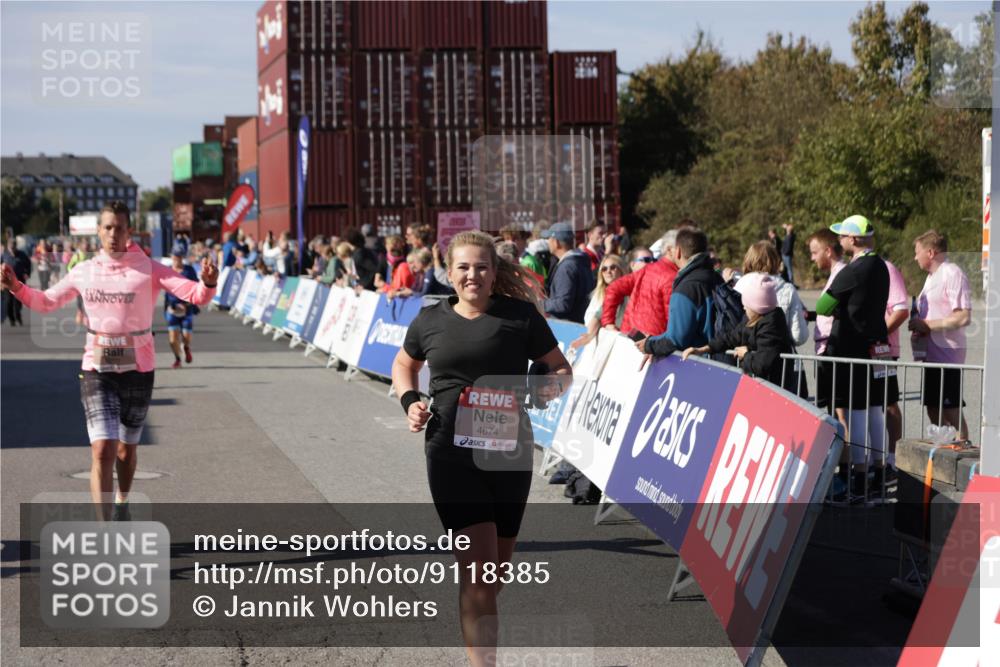 03.10.2025 - Köhlbrandbrückenlauf Jannik Wohlers http://msf.ph/oto/9118385 03.10.2025 13:34:19 Ziel 4674, 5207, 5221, 5437, 5593, 5693, 5695, 6095, 6574 meine-sportfotos.de
