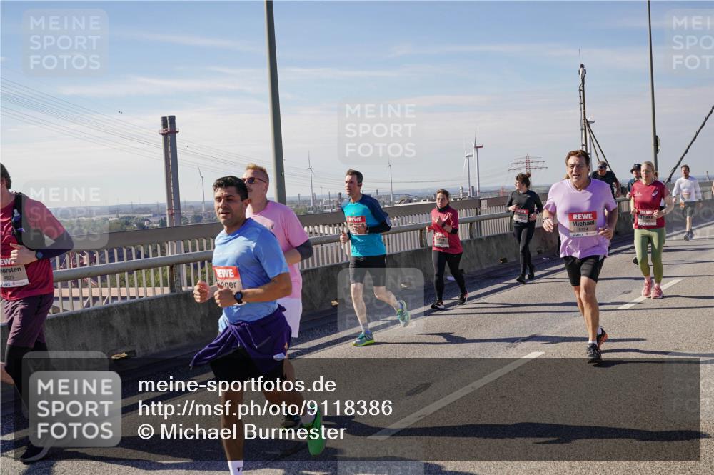 03.10.2025 - Köhlbrandbrückenlauf Michael Burmester http://msf.ph/oto/9118386 03.10.2025 12:59:41 Position 2 4823, 5174 meine-sportfotos.de