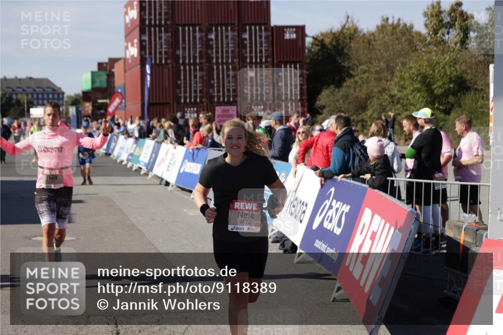 03.10.2025 - Köhlbrandbrückenlauf Jannik Wohlers http://msf.ph/oto/9118389 03.10.2025 13:34:19 Ziel 4674, 5207, 5221, 5437, 5593, 5693, 5695, 6095, 6574 meine-sportfotos.de