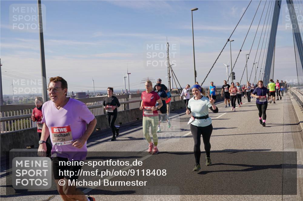 03.10.2025 - Köhlbrandbrückenlauf Michael Burmester http://msf.ph/oto/9118408 03.10.2025 12:59:43 Position 2 5174 meine-sportfotos.de